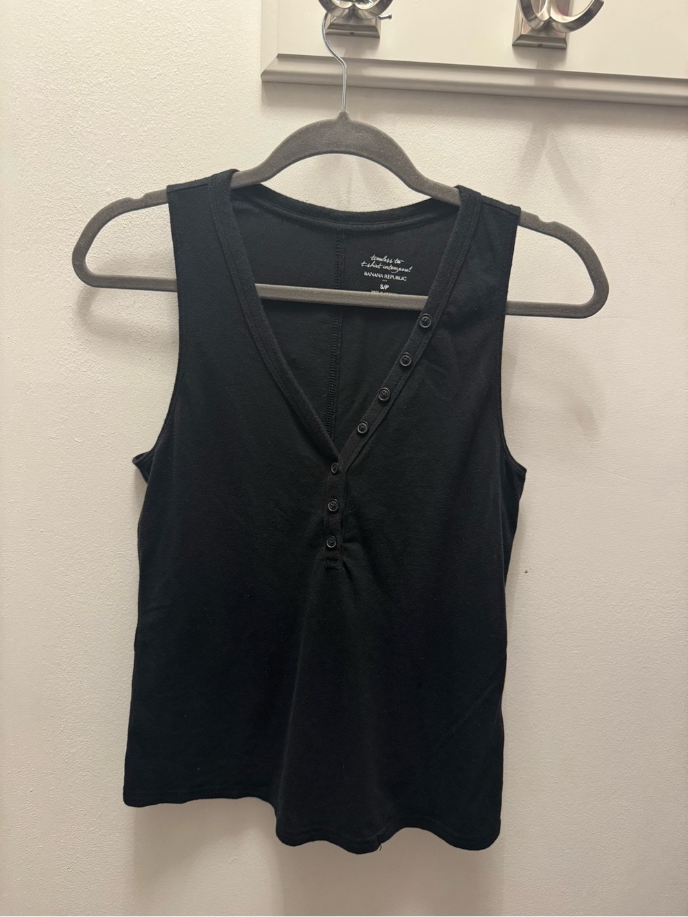 Banana Republic Black Sleeveless Henley Tank